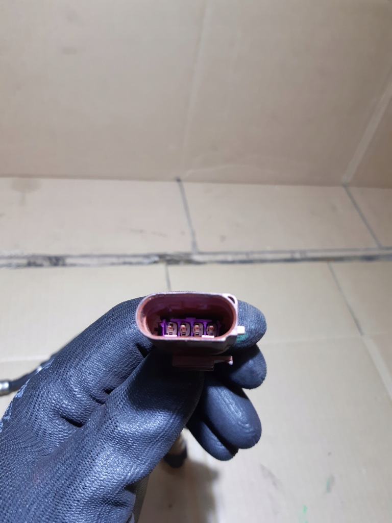 фото №4, Audi s5 a5 8t 4.2 fsi датчик лямбда-зонд 07l906265f