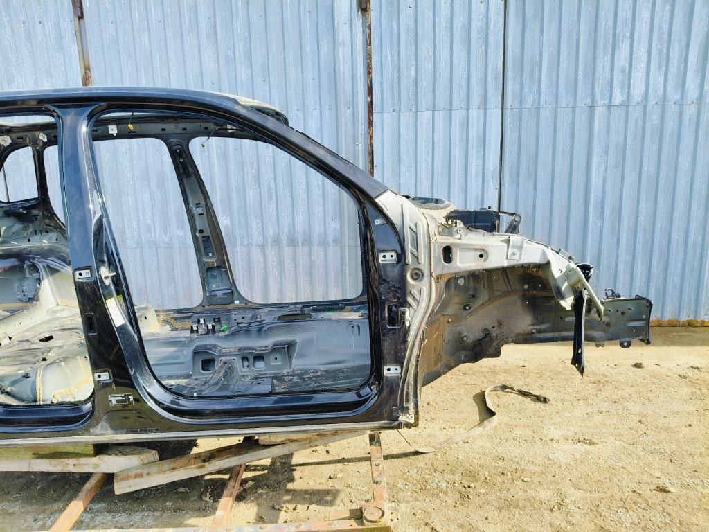 фото №1, Vw tiguan ii 2 lift 1.5 tsi 96kw 2021 r чверть права перед колір: lc9x