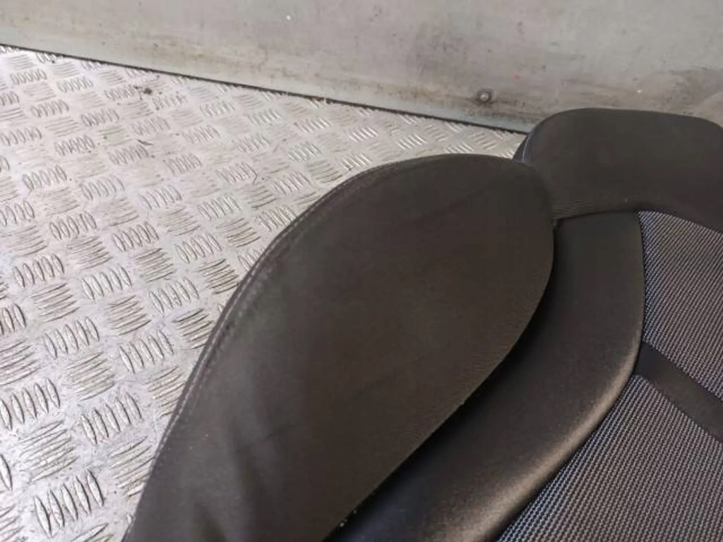 фото №7, Audi a1 8x 3-двері обшивка спинка сидіння перед правий пасажир