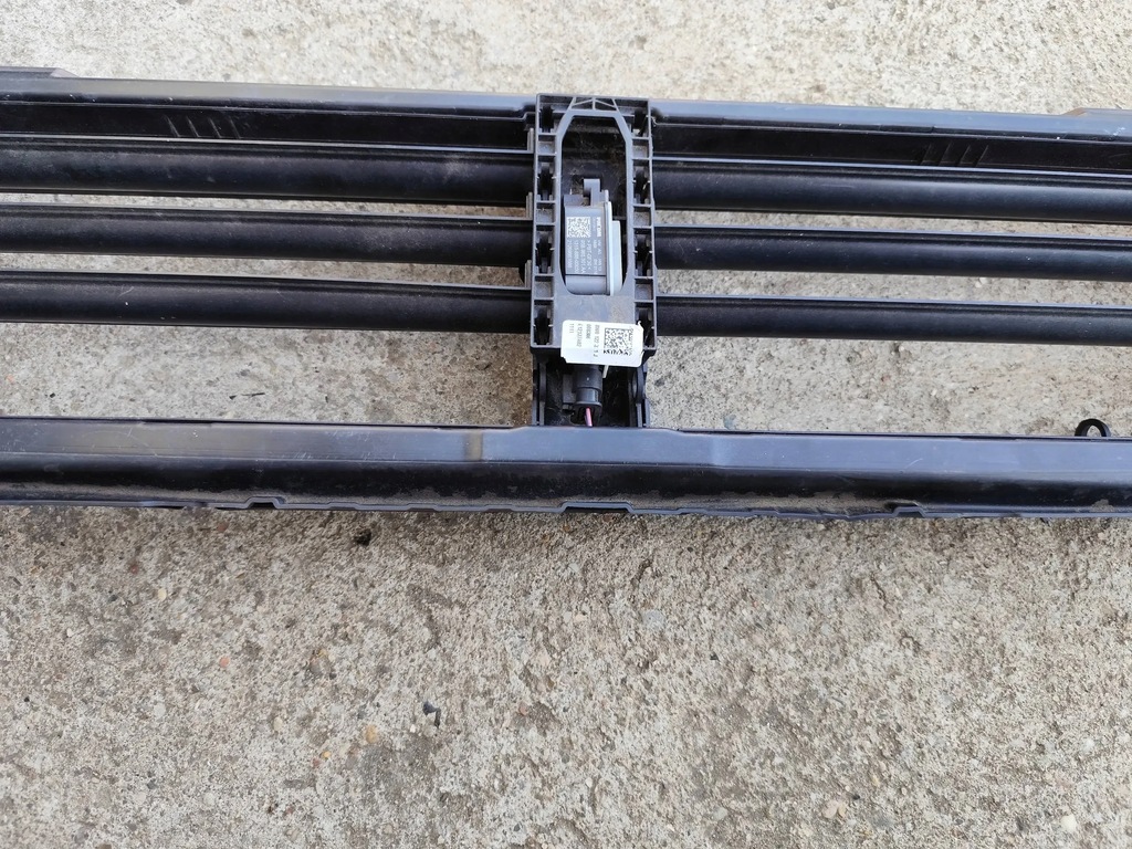 фото №9, Audi a4 s4 b9 шторка жалюзи радиатора воздуха оригинал