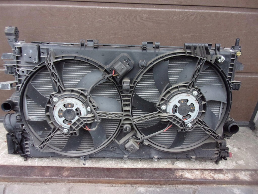 фото №1, Opel insignia-a комплект радіатор 2.0 cdti механічна коробка передач