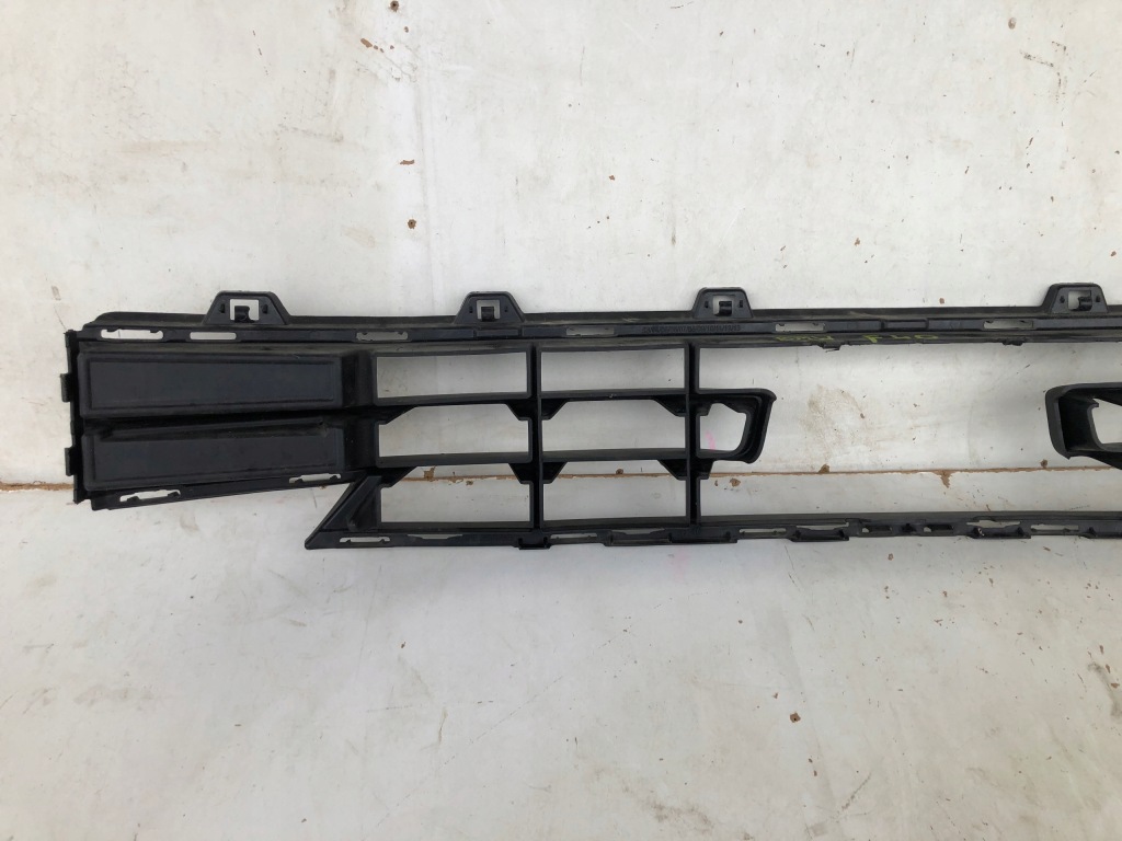 Bmw f40 решітка бампера Київ