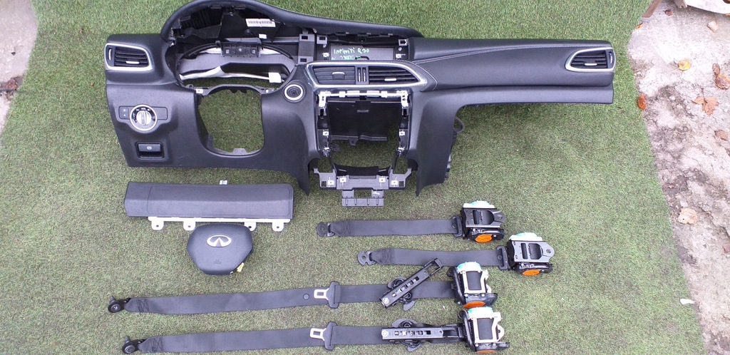 фото №1, Панель приладів подушки безпеки ремені infiniti q30