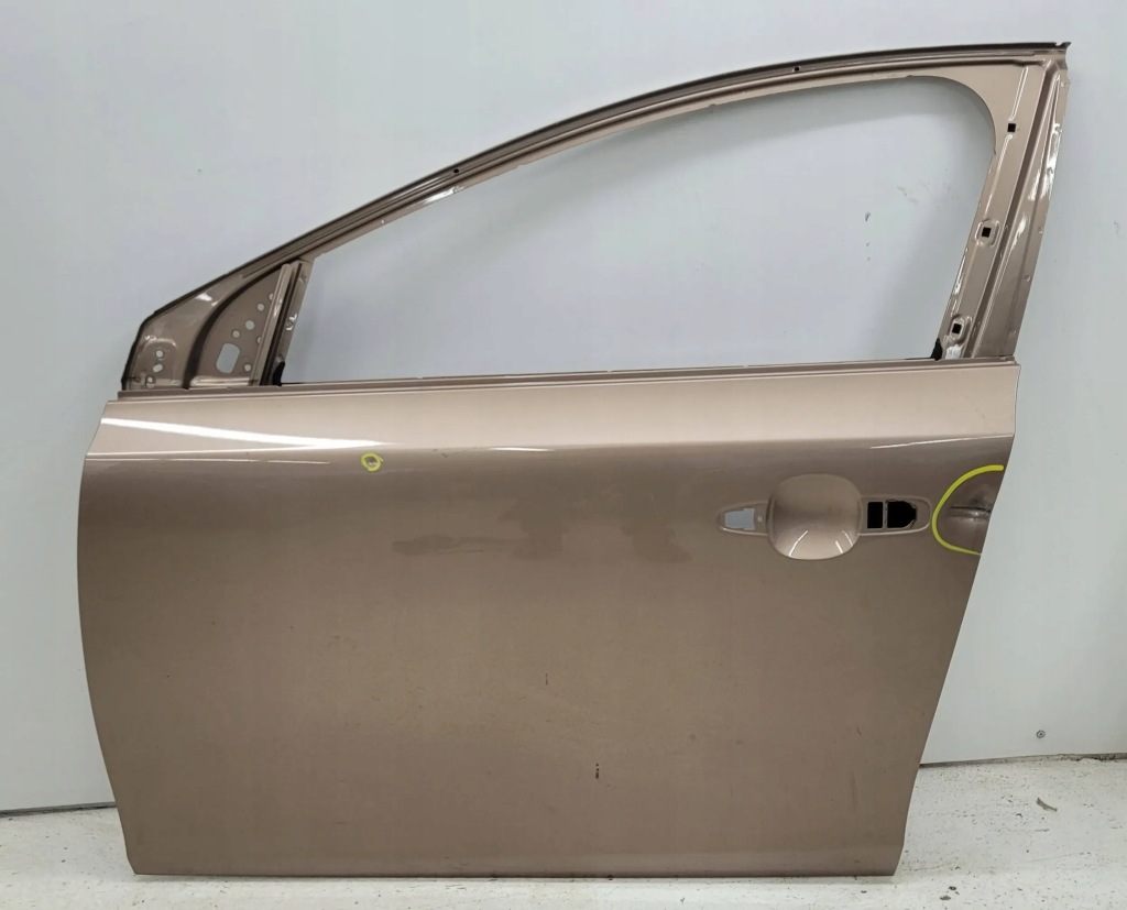 Купить Volvo v40 12+ дверь перед передние левая fv