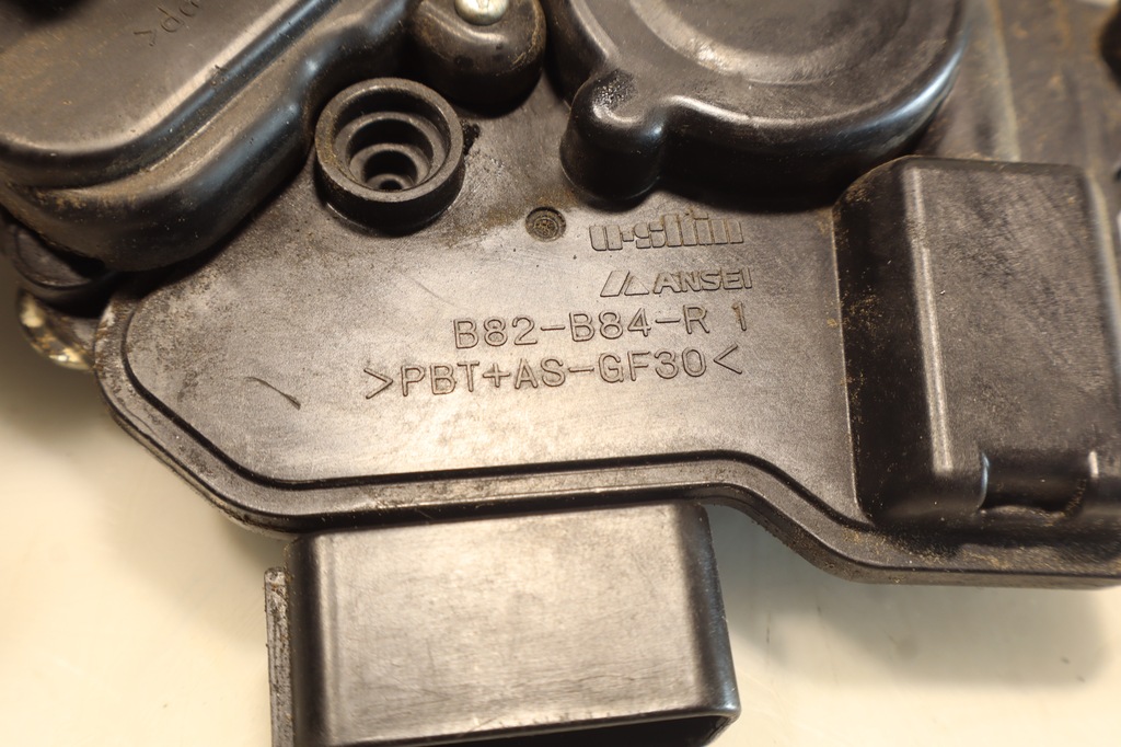 фото №7, Замок правый перед дверь mazda 5 i lif