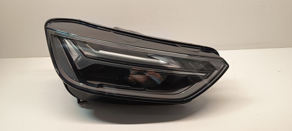 Audi q5 рестайлінг  80a фара full led фара правий Оригінал