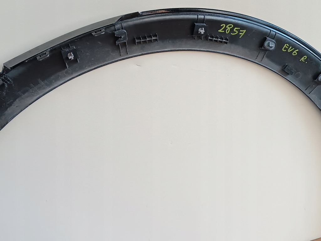 фото №9, Kia ev6 молдинг накладка na крыло правый передний 87714-cv100