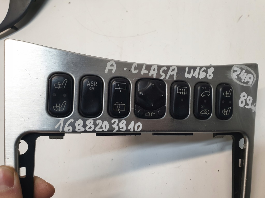 Панель переключателей рамка mercedes-benz w168 1688203910 Киев
