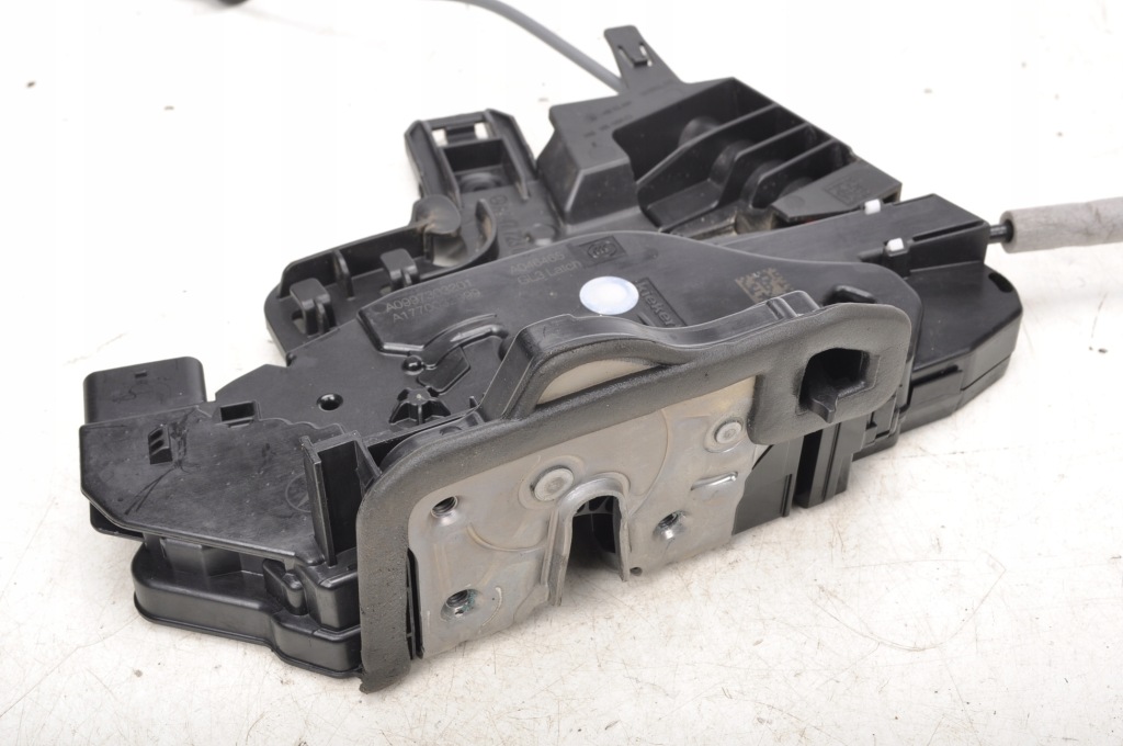 Mercedes w177 замок дверь правый задний  6 pin Недорого