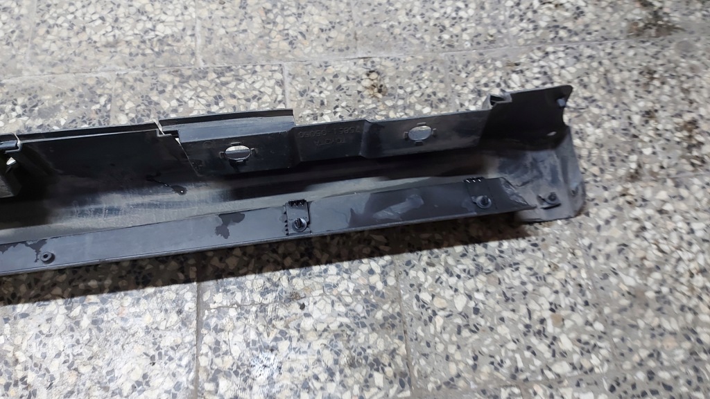 Поріг накладка накладка поріг права toyota avensis t27 15- рестайлінг Київ