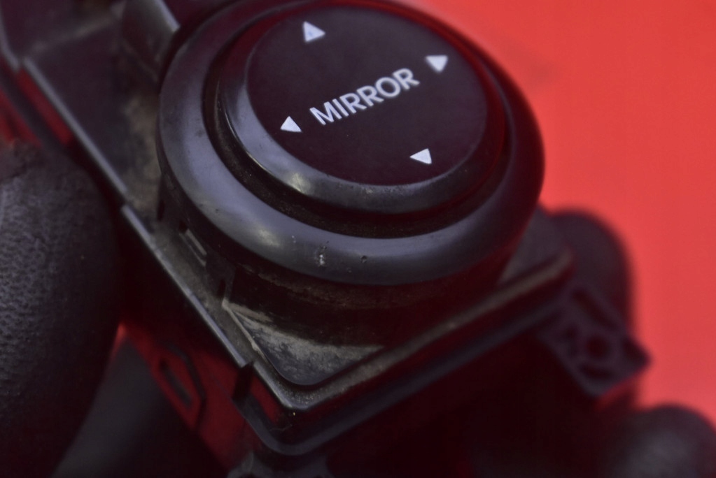 фото №12, Панель регулировки зеркал 202008161 hyundai i20 1 i 08-12