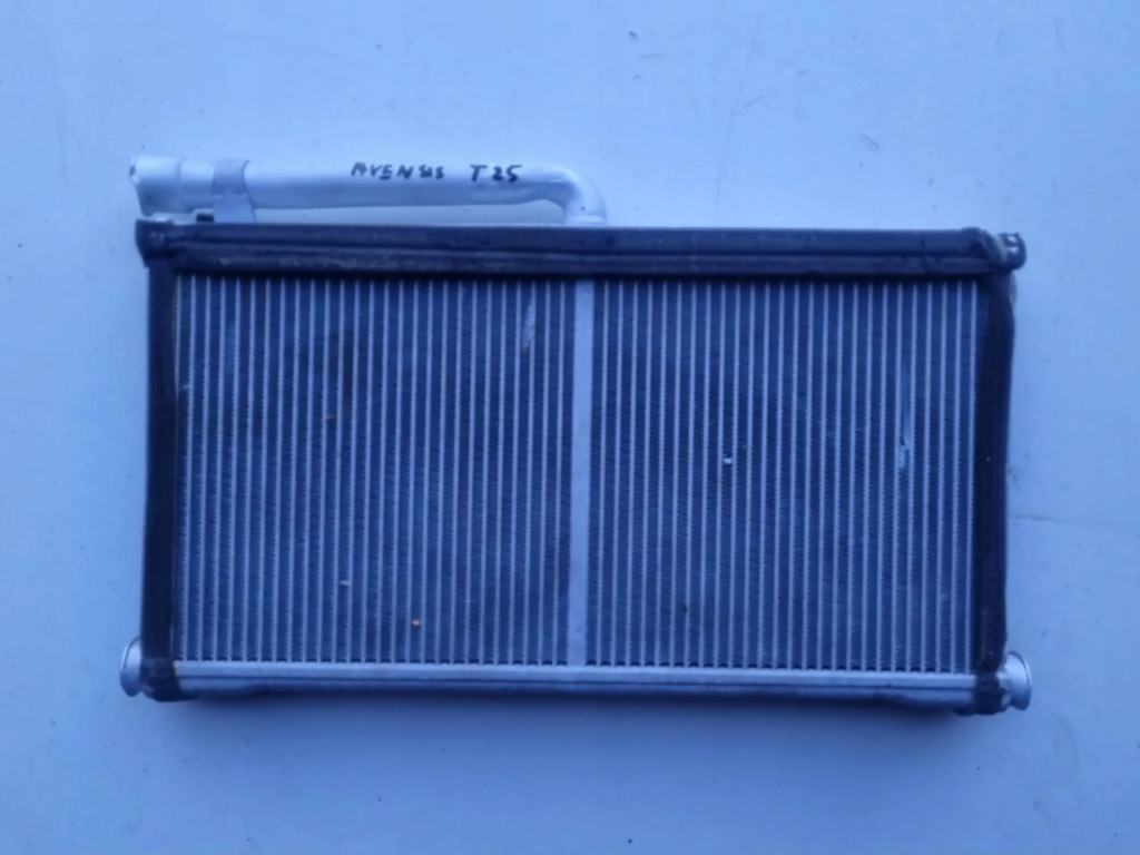 фото №1, Toyota avensis t25 радиатор отопителя europa