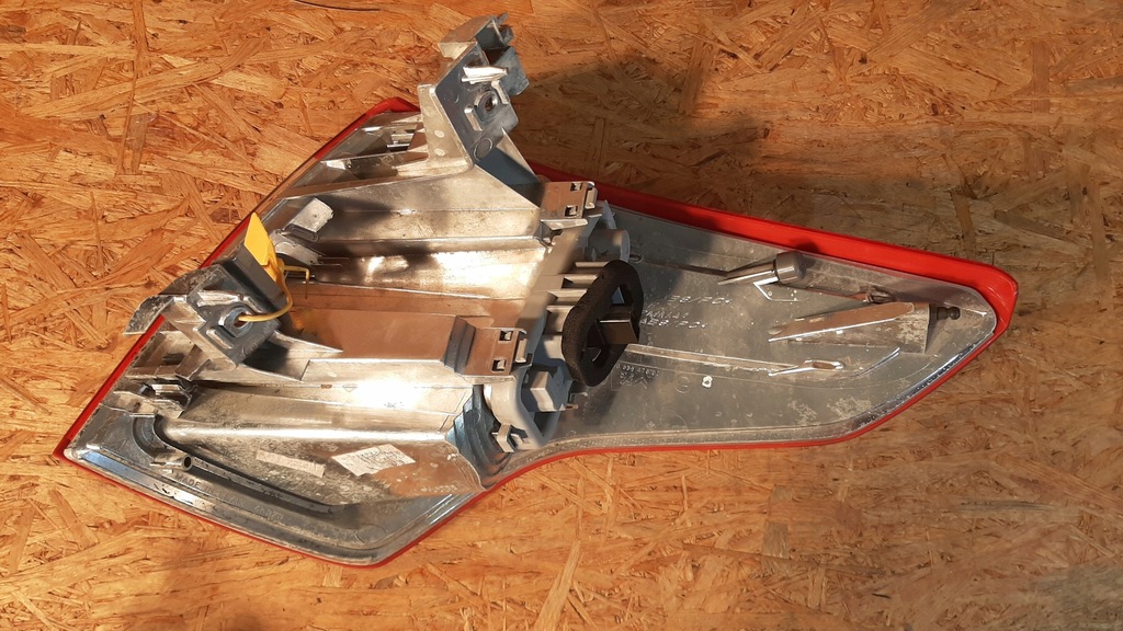 фото №9, Лампа левый задняя 9653547580 citroen c4 picasso