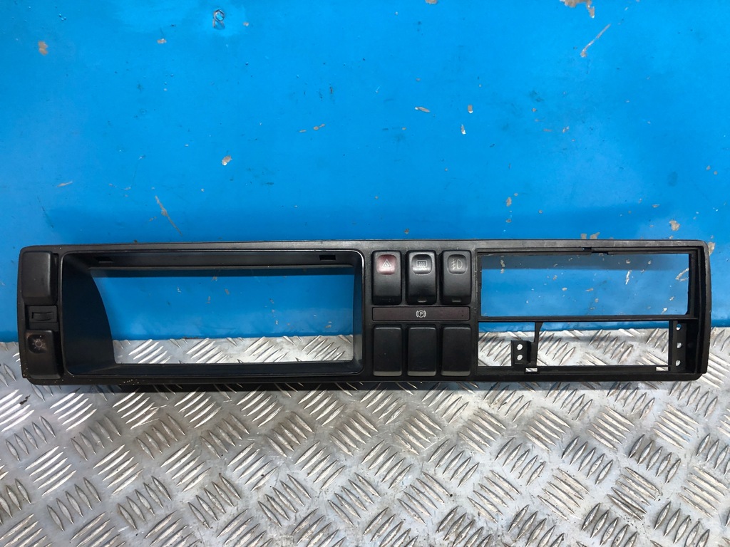 фото №1, Vw golf ii mk2 рамка прилади радіо спідометра консолі 191857243a