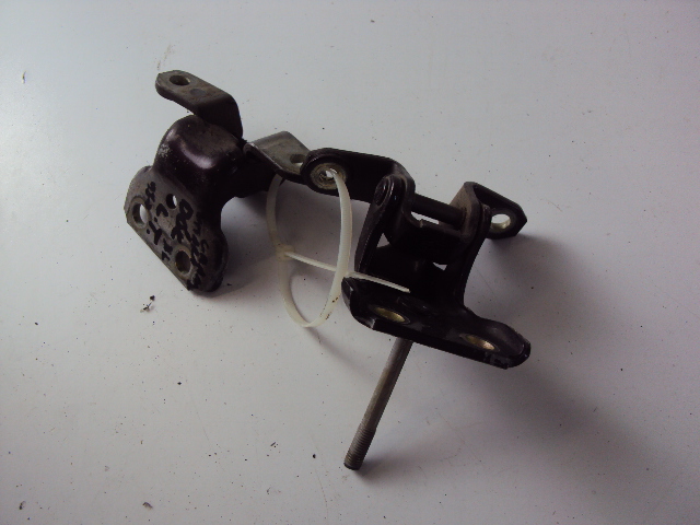 фото №1, Петли дверь левый задняя suzuki grand vitara xl 98-