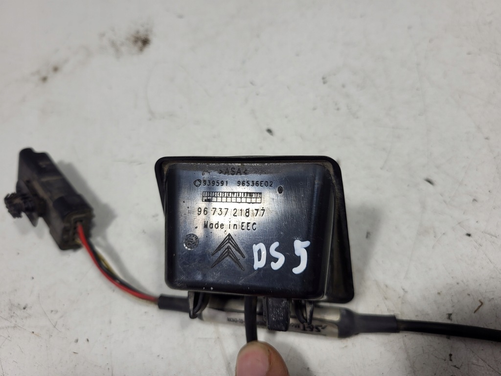 фото №4, Камера заднего вида крышки багажника citroen ds5 9804632980