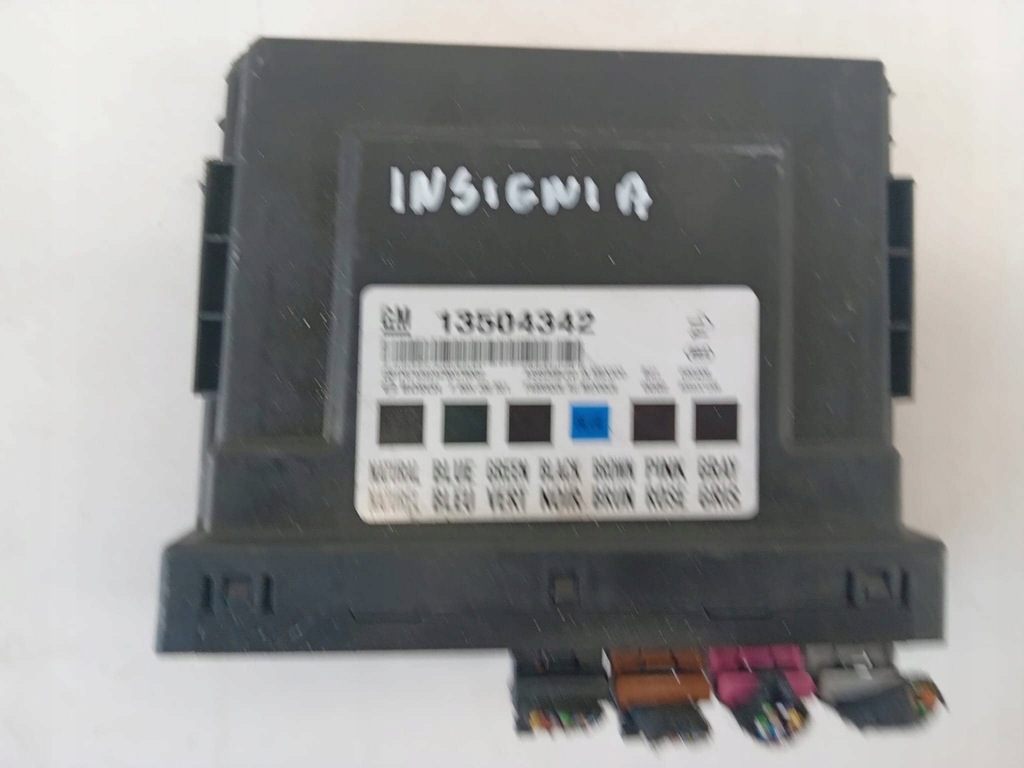 фото №1, Коробка запобіжників bsi opel insignia 13504342