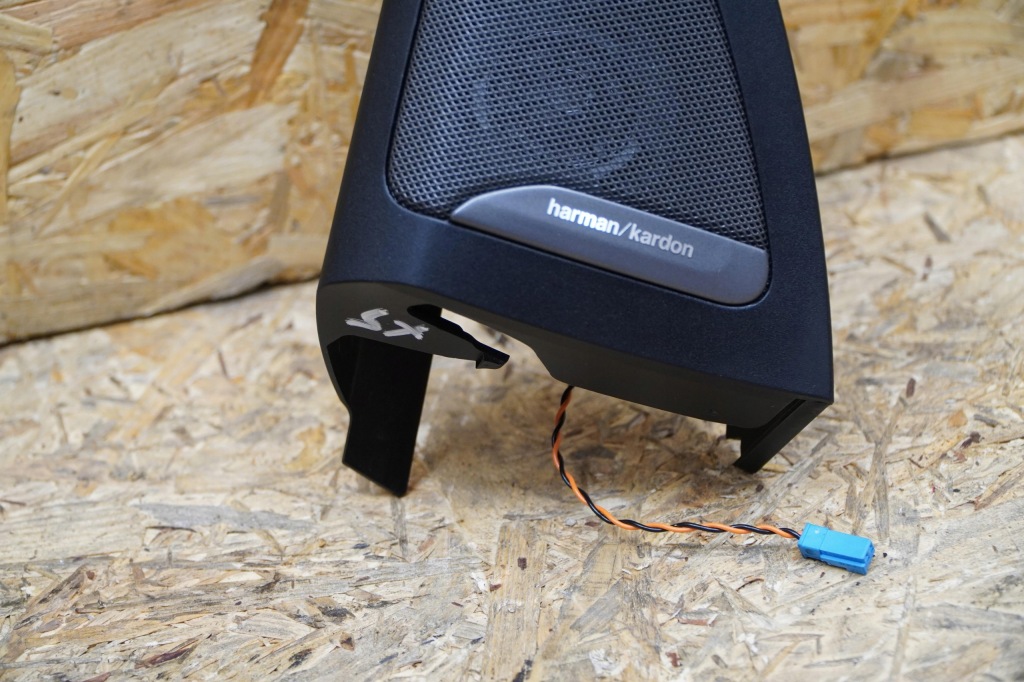 Трикутник динамік правий 7445518 6809632 лівий 7445517 bmw x5 g05 24r harman Доставка