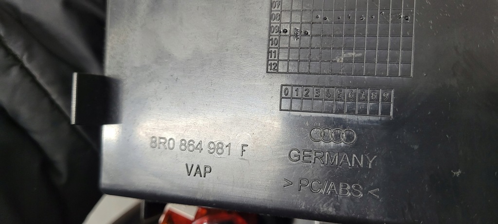 фото №9, Q5 8r sq5 роз'єм na телефон бардачок підлокітник 8r0864981f