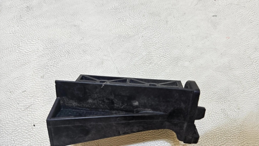 фото №11, Кронштейн бампера лівий правий toyota hilux viii 52676-0k020 52675-0k020