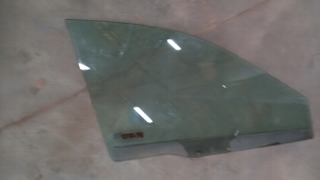 фото №1, Стекло дверь правый перед volvo s40 1.9dci 97r