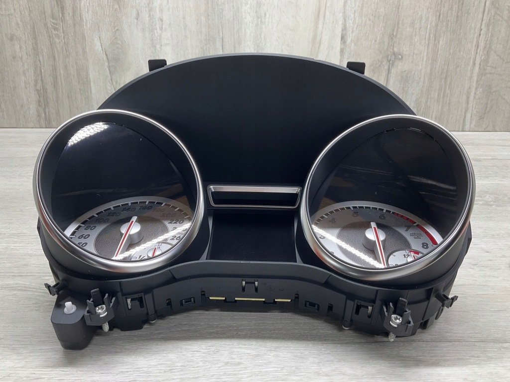 фото №8, Mercedes-benz gla w156 2017 середина лічильник / спідометр