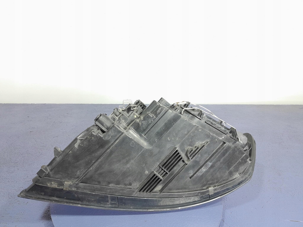 фото №10, Volvo v50 lift фара перед передний правый eu 31299584