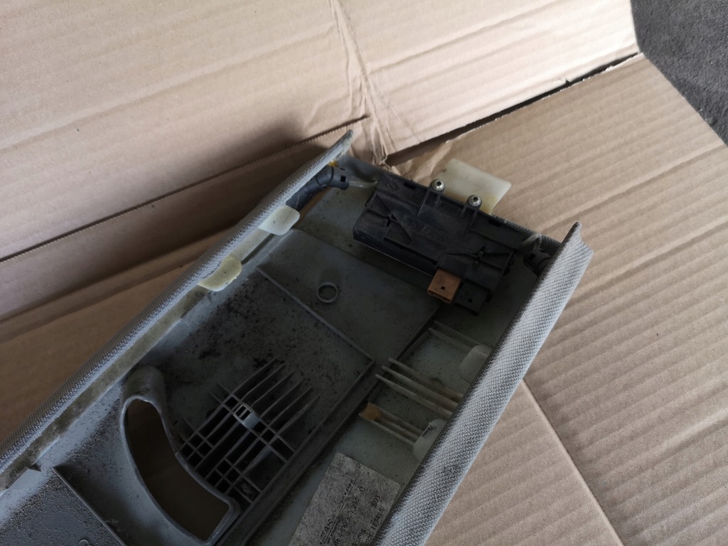 фото №4, Захист стійка ліва audi a8 d2 4d0867239g