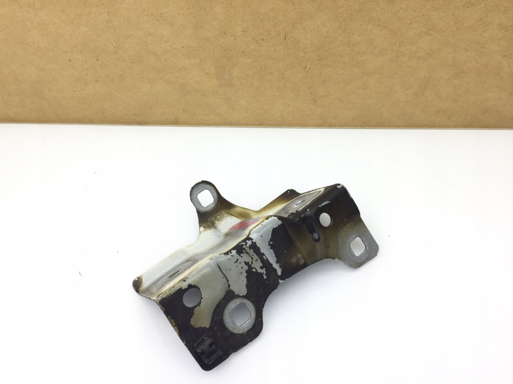 фото №1, Renault clio v 5 кронштейн кронштейн крыла правое