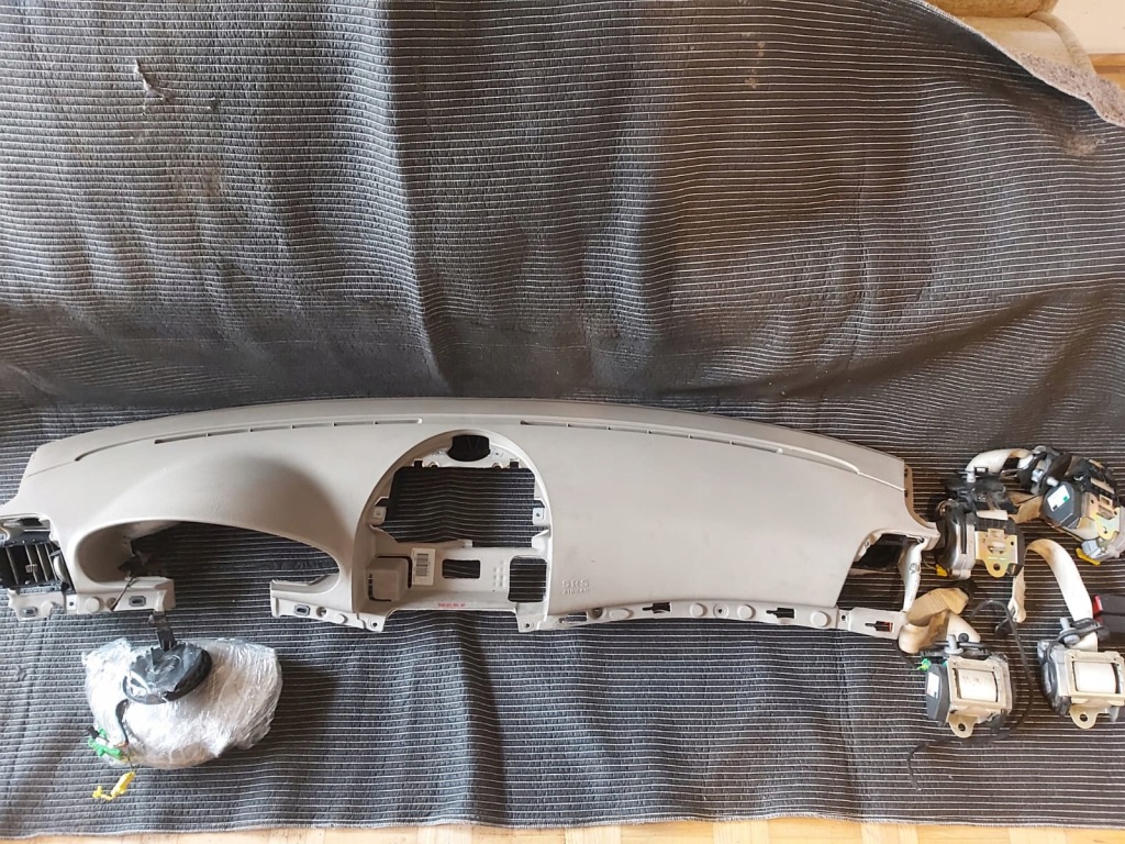 фото №1, Приборная панель ремни подушки безопасности mercedes e w211 лента консоль