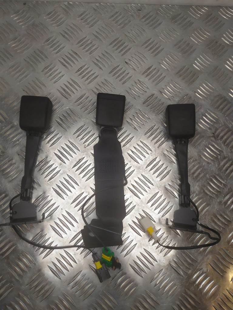 Купити Alfa romeo stelvio замки ременів безпеки сидіння 156136316 156136320