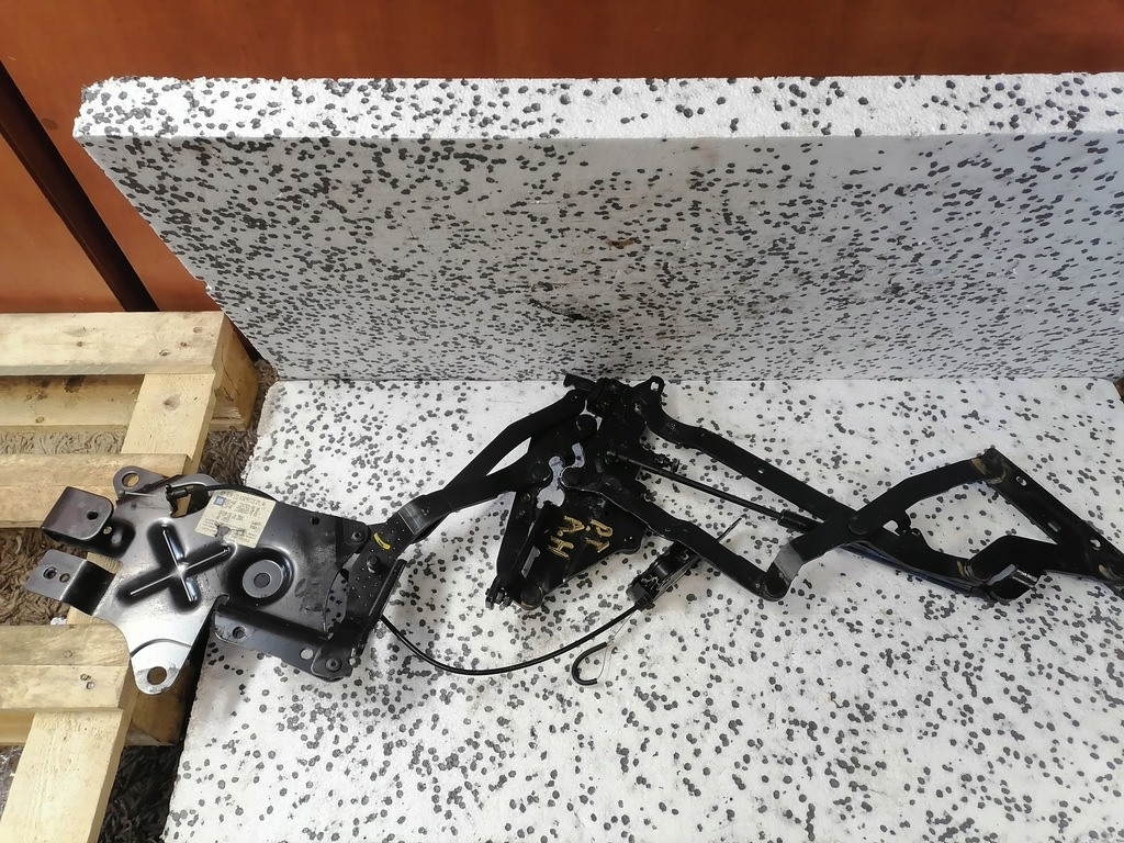 фото №1, Петля кришки задня astra h cabrio правий 13247431