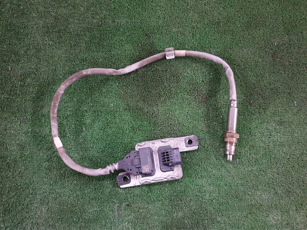 фото №1, Датчик лямбда-зонд nox skoda octavia iii 04l907805ce