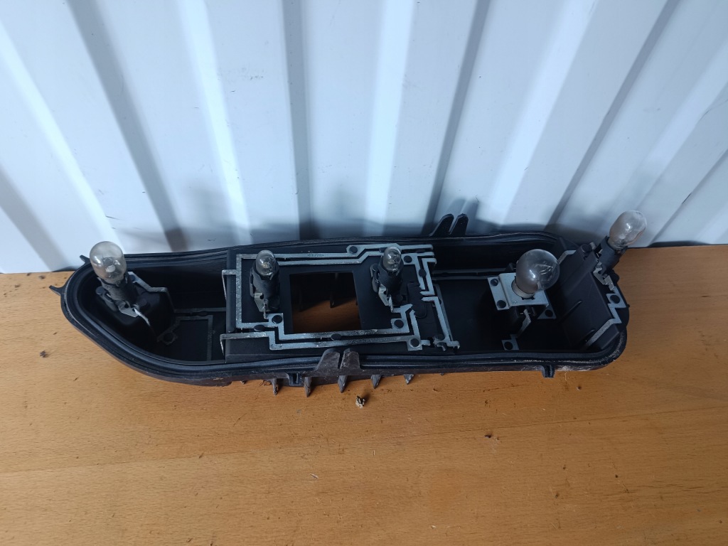 фото №1, Вкладыш лампы правый задняя vw up lift 17-21 rok 1s0 00202551