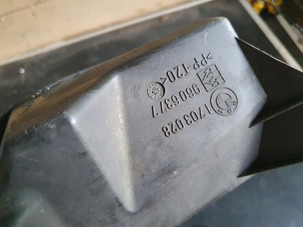 фото №13, Bmw e39 2.5 benz резонатор повітря 1703028