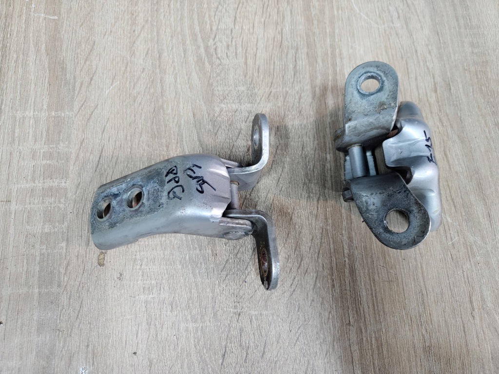 фото №1, Toyota corolla e15 07-12 петлі двері правий перед 1f7