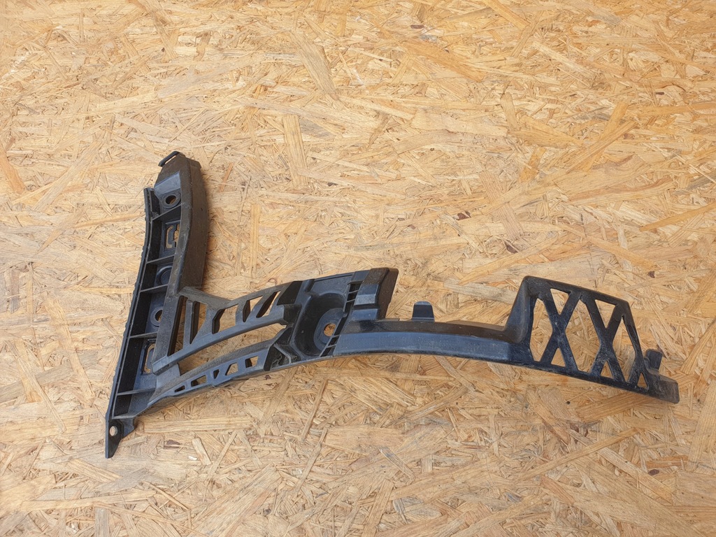 фото №1, Mercedes-benz оригінальний номер a1778850700 напрямна бампера