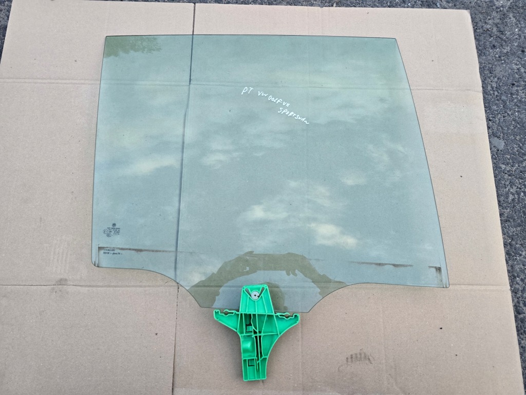 фото №1, Стекло дверь правая задняя задняя vw golf 7 vii sportsvan