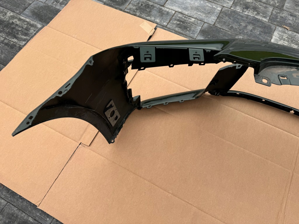 Купить Бампер перед porsche panamera 976 gts 2024 нет клеёный оригинал