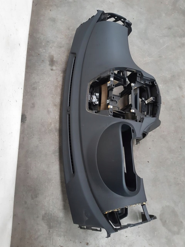 фото №8, Приборная панель консоль ремни hyundai i30 1,4 16v