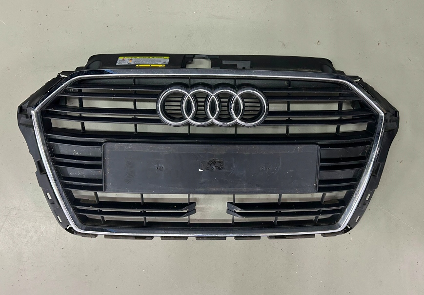 фото №1, Решётка радиатора решётка радиатора бампера audi a3 s3 8v3853651ab