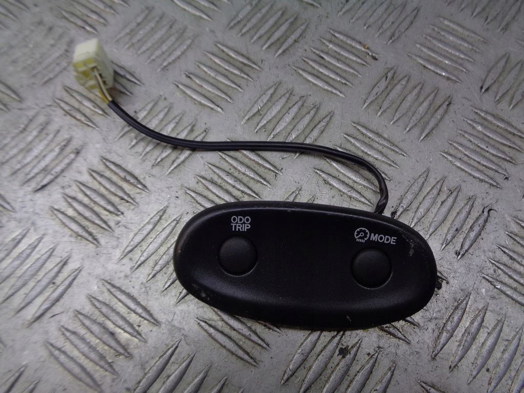 фото №1, Панель перемикачів toyota yaris i