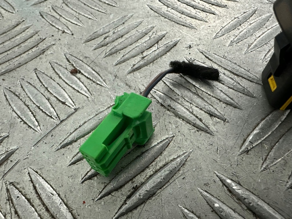 Ford c-max mk2 датчик освітленості штекер av1t-14a597-ab Недорого