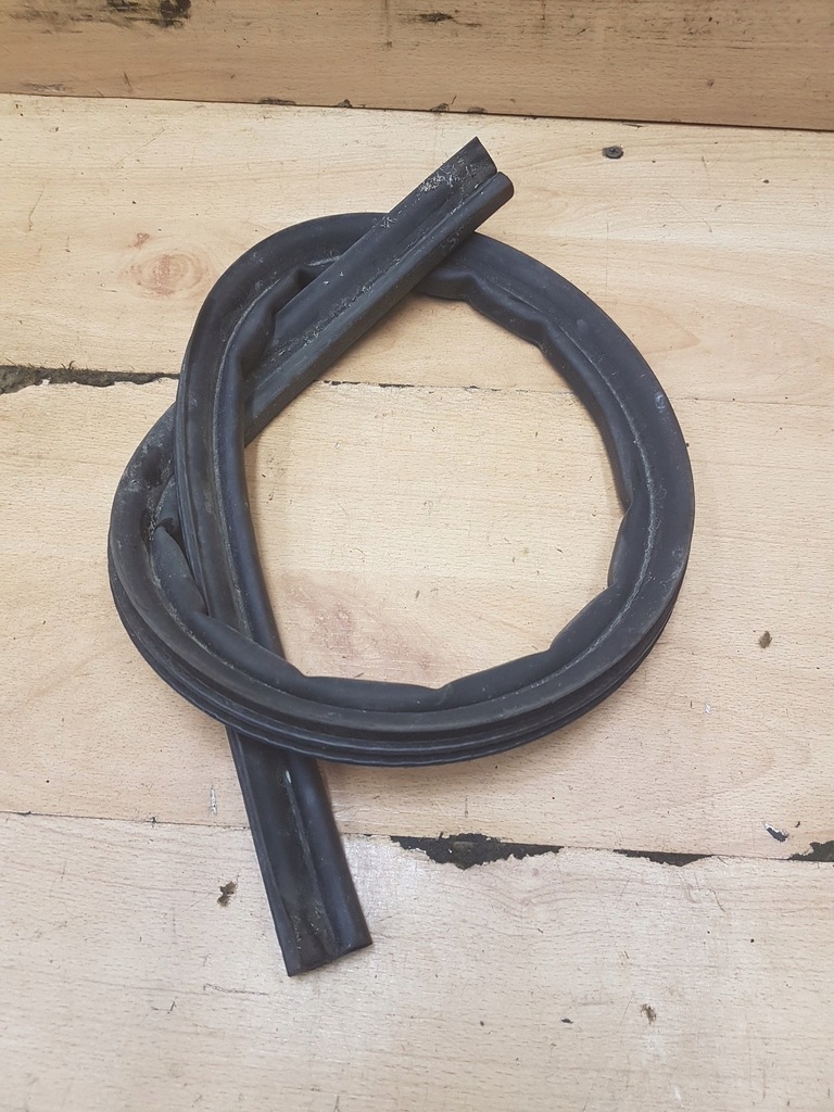 фото №1, Прокладка жабо капот citroen c5 iii