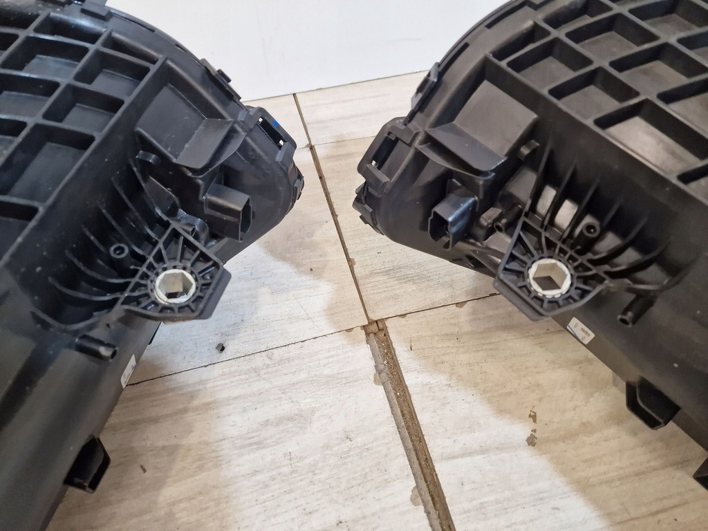 фото №8, Mercedes eqe suv w294 лампа ліва права digital eu a2949062601 a2949062501