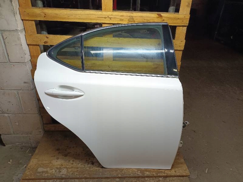 Купить Дверь правый задний  lexus is ii 077