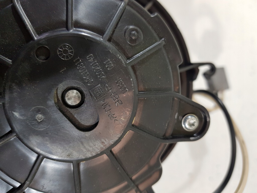 фото №10, Вентилятор обдув astra j zafira c 1.4t u7253002