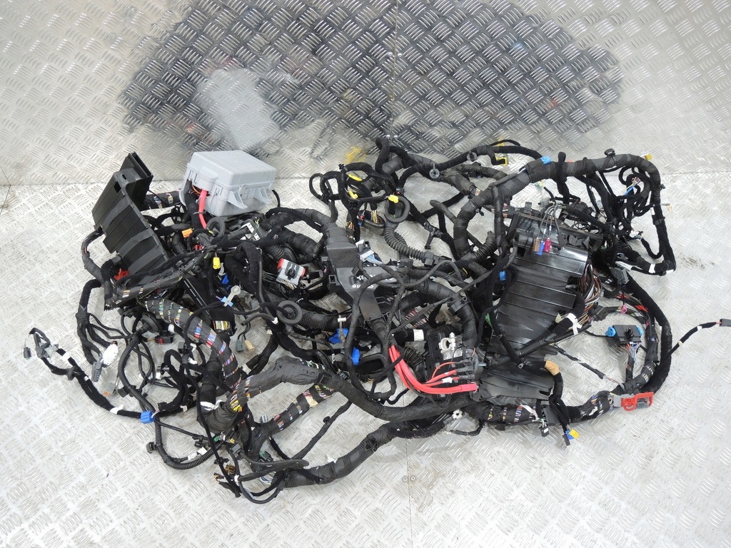 фото №2, Alfa romeo stelvio q4 электропроводка салона