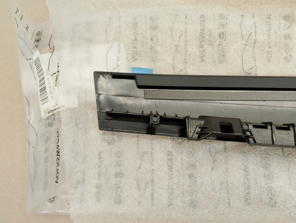 фото №7, Seat ibiza 5 v молдинг вертикальная дверь na блок двигателя дверь правый перед блеск