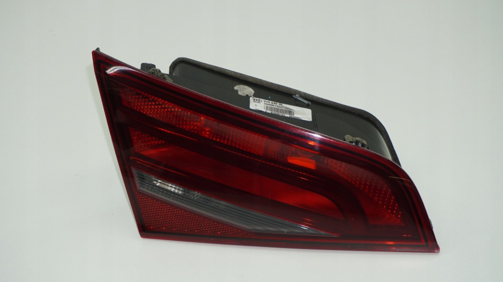 фото №1, Audi a3 8v sportback лампа лівий задня кришка багажника